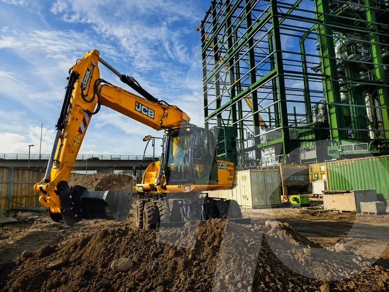 Колесный экскаватор JCB JS200W