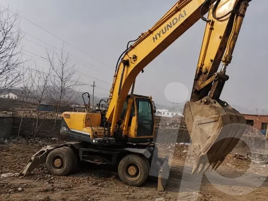 Колесный экскаватор Hyundai R200W-7