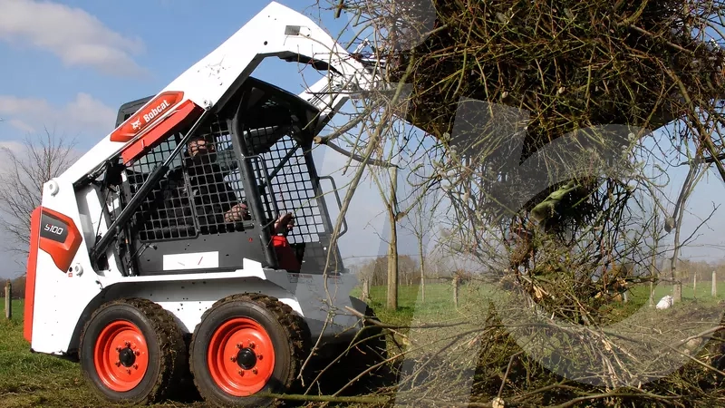 Мини погрузчик Bobcat s100