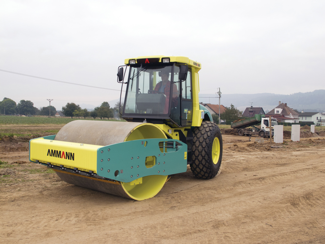 Каток AMMANN ASC 150 D